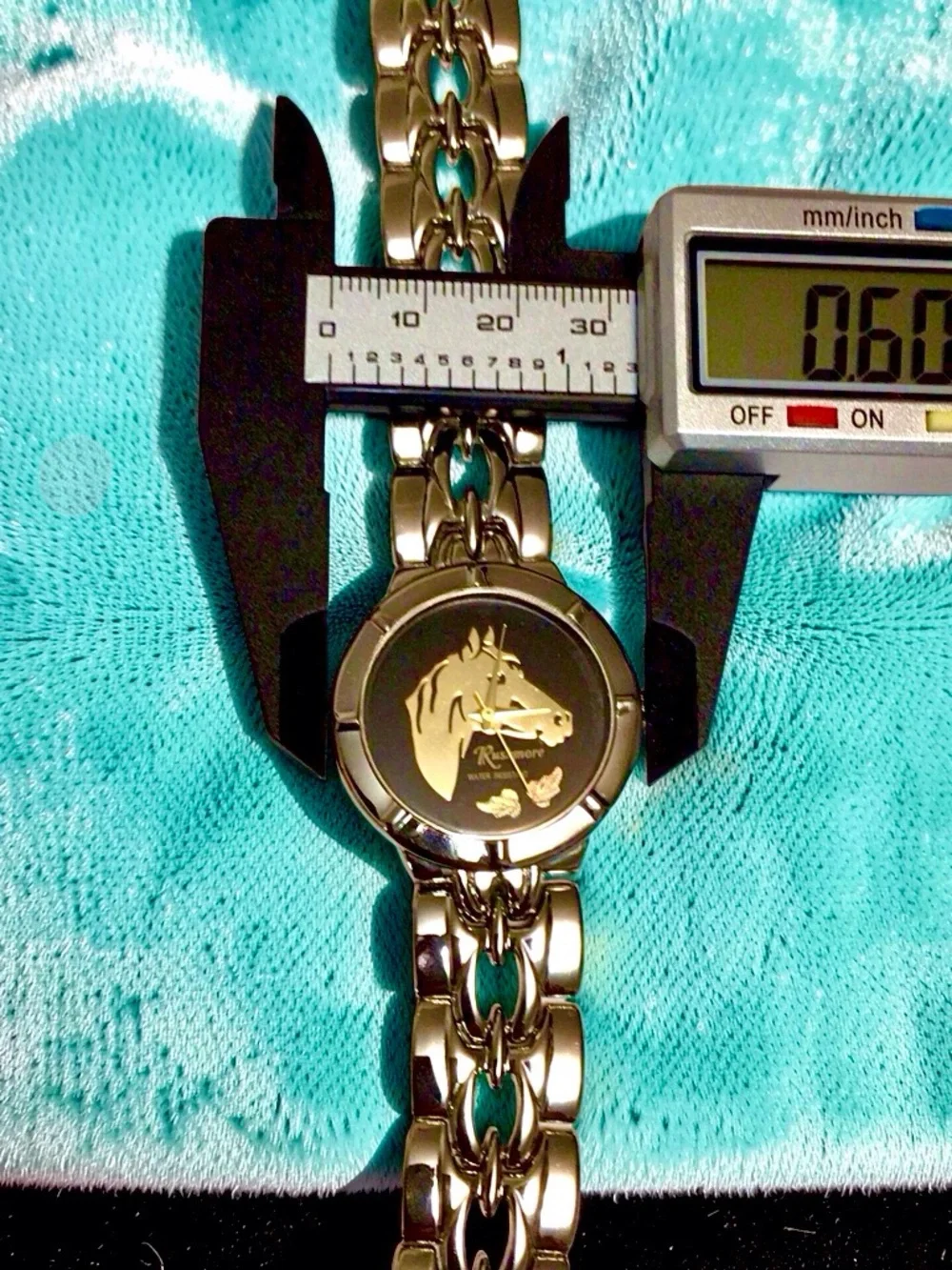 Ladies Rushmore Black Hills Gold Horse/Leaves Stainless Steel Watch & 7” Band